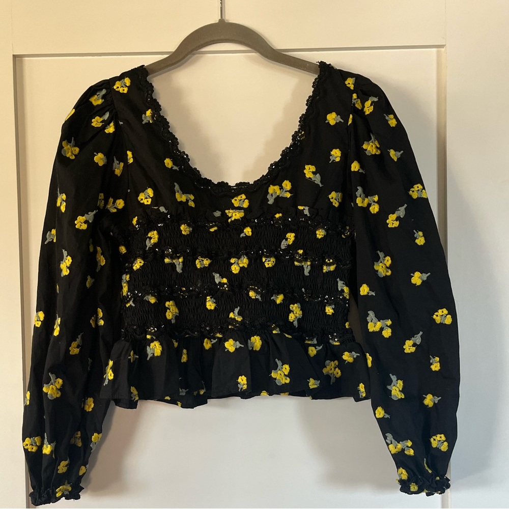 Sister Jane pasture embroidered puff sleeve top - Picture 3 of 6